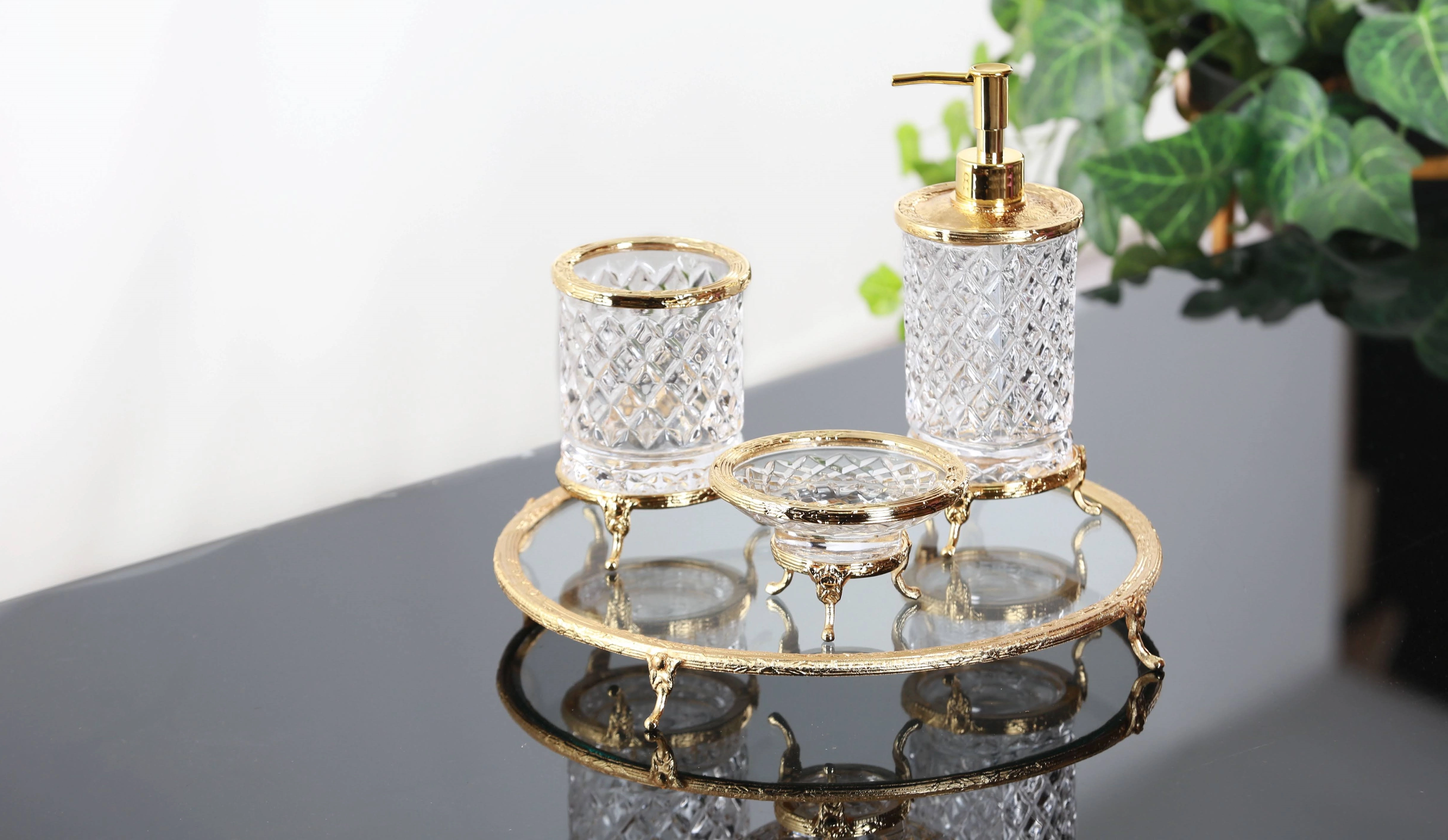 4 PARÇA BANYO SETİ ALTIN